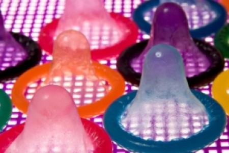 Презерватив относится к барьерным способам предохранения от нежелательной беременности